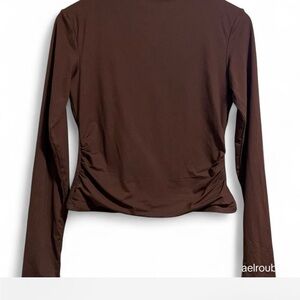 Aelrout Women's Chocolate Long Sleeve Top